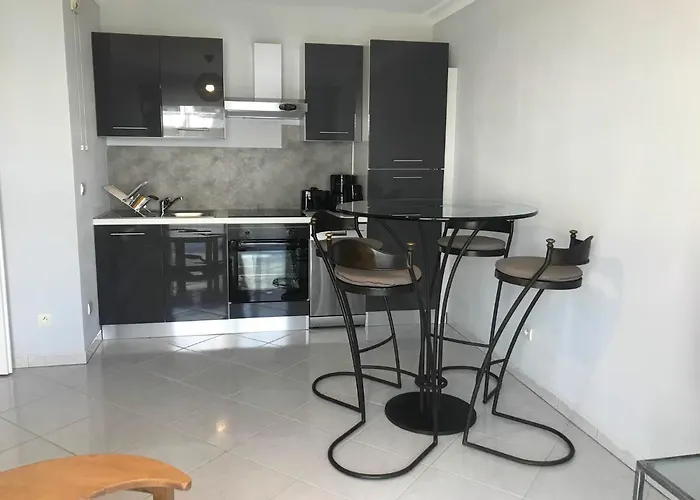 Juan Flore: Calme Absolu A 100m De La Apartment *