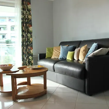 Juan Flore: Calme Absolu A 100m De La Antibes